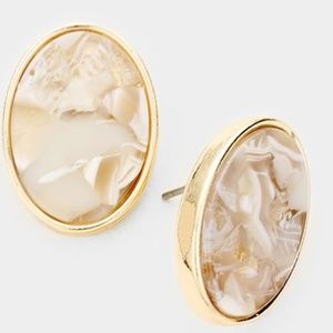 Celluloid disc stud earrings